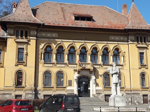 expozitia-intre-promenada-i-warthe-zona-dupa-ziduri-de-miercuri