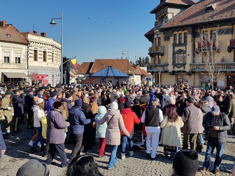 mica-unire-a-fost-marcata-azi-si-la-brasov