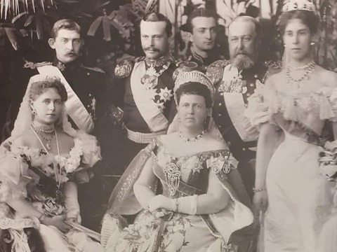casa-imperiala-rusa-i-casa-regala-a-romaniei-intr-o-expozitie-de-fotografii-la-muzeul-judetean-de-istorie