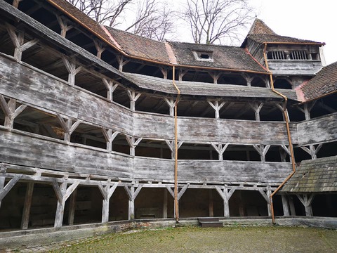cinema-in-aer-liber-la-bastionul-artitilor-vineri-proiecia-propusa-este-soii-de-militari