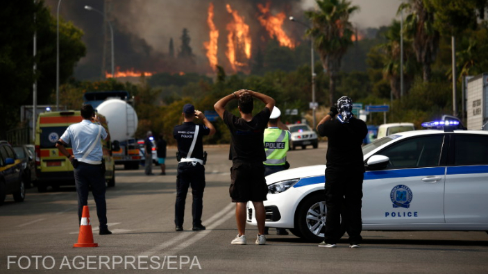 au-fost-emise-noi-ordine-de-evacuare-in-grecia-din-cauza-incendiilor
