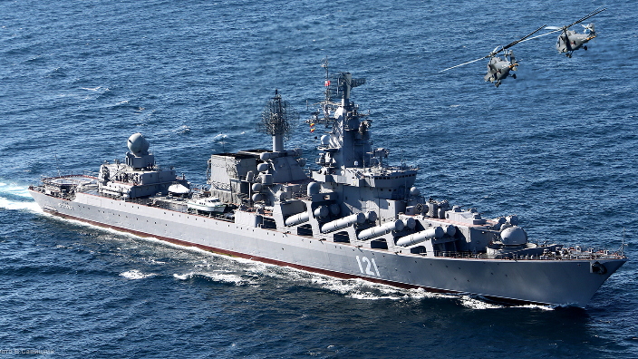 rusia-a-anuntat-ca-nava-sa-amiral-din-marea-neagra-s-a-scufundat