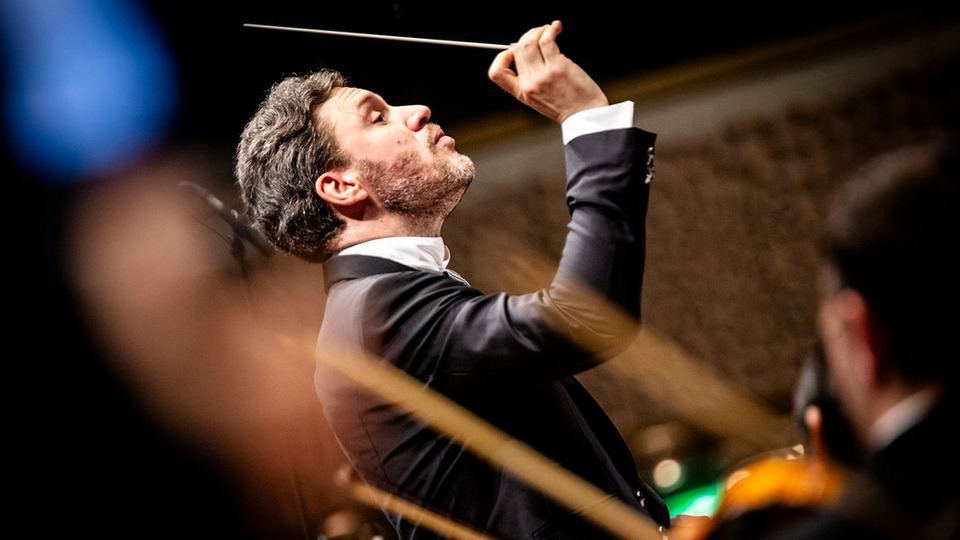 live-de-la-wolfsburg-concert-comemorativ-ce-marcheaza-80-de-ani-de-la-sfarsitul-celui-de-al-doilea-razboi-mondial