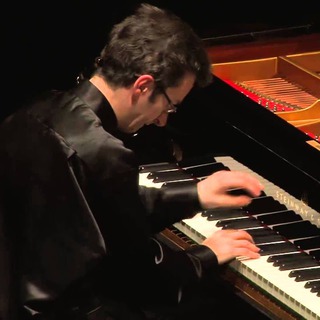 Live de la Lugano cap de afi va fi pianistul Andrea Bacchetti - joi, 31 ianuarie, de la ora 21.30