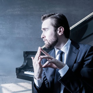 Live de la Paris: Daniil Trifonov, solist al Orchestrei Na&#539;ionale a Fran&#539;ei, dirijat de Cristian Mcelaru