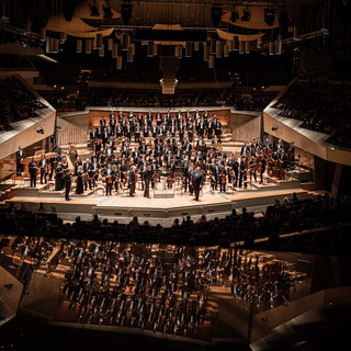 LIVE din Sala Filarmonicii din Berlin: Ajunul Crciunului dirijat de Vladimir Jurowski, cu participarea Corului Filarmonicii din Bucuresti
