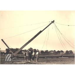 Montarea primei antene a postului de la Bod (1934)