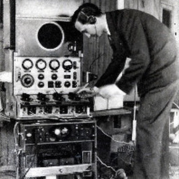 Interior radio car de reportaje (1938)