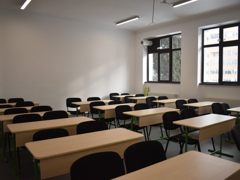 29-de-unitai-colare-din-jude-in-scenariul-rou