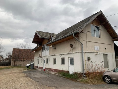 sedii-moderne-pentru-ambulana-i-salvamont-sacele-de-la-anul