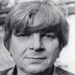 NICHITA ST�NESCU - "V�rsta de aur a dragostei"