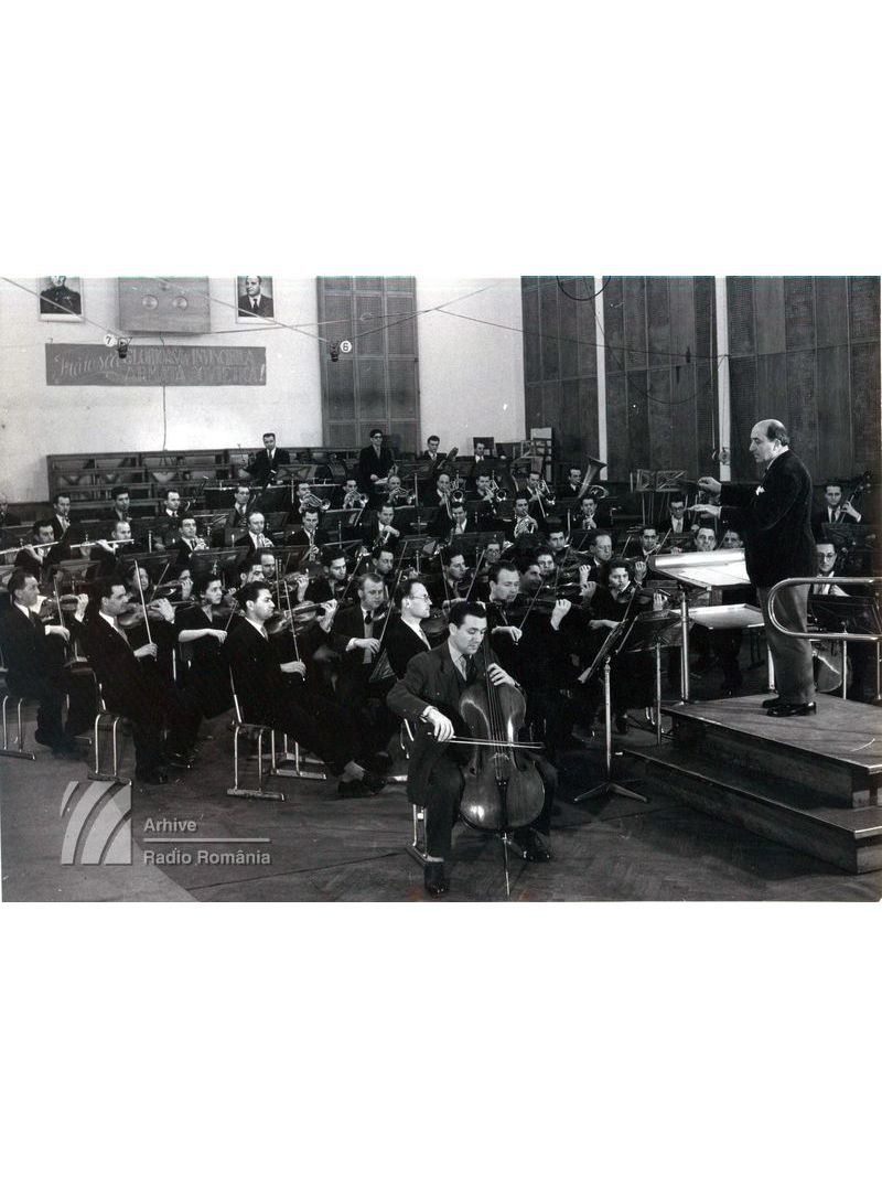 Orchestra Radio, dirijor Alfred Alessandrescu
