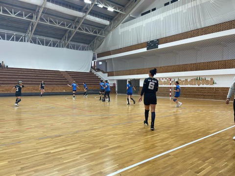 echipa-de-handbal-feminin-a-coronei-continua-seria-jocurilor-de-pregatire