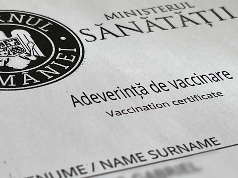 1-zi-libera-doza-de-vaccin-anticovid-pentru-angajai-parini-elevi-sau-studeni-legea-a-fost-promulgata-vineri
