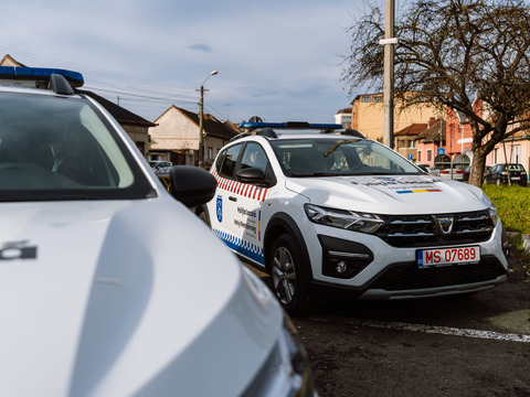 neue-autos-und-uberwachungskameras-fur-die-ortliche-polizei-neumarkttg-mure