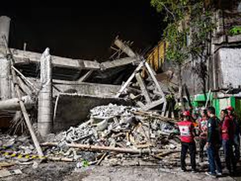 mindestens-65-schuler-verschuttet-beim-schuleinsturz-in-indonesien