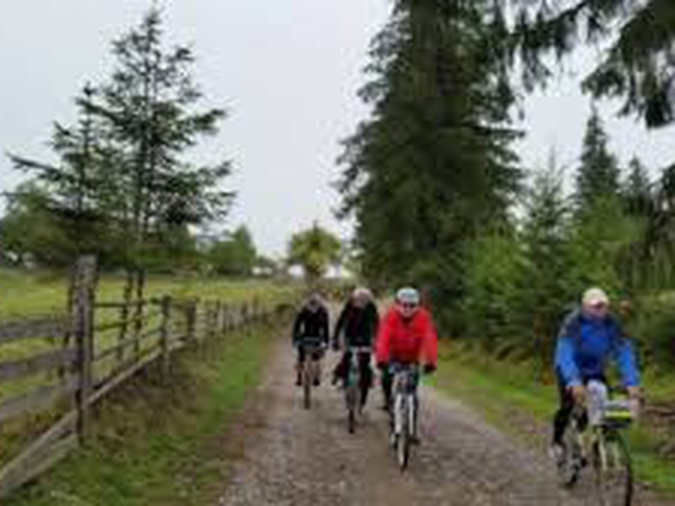 die-fahrradkarawane-von-radio-neumarkt-feiert-25-jahre