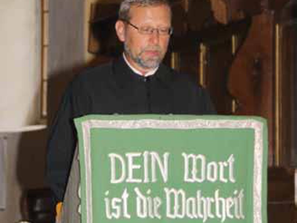 radio-andacht-mit-dietrich-galter-evangelischer-pfarrer-in-neppendorf-und-hermannnstadter-bezirksdechan