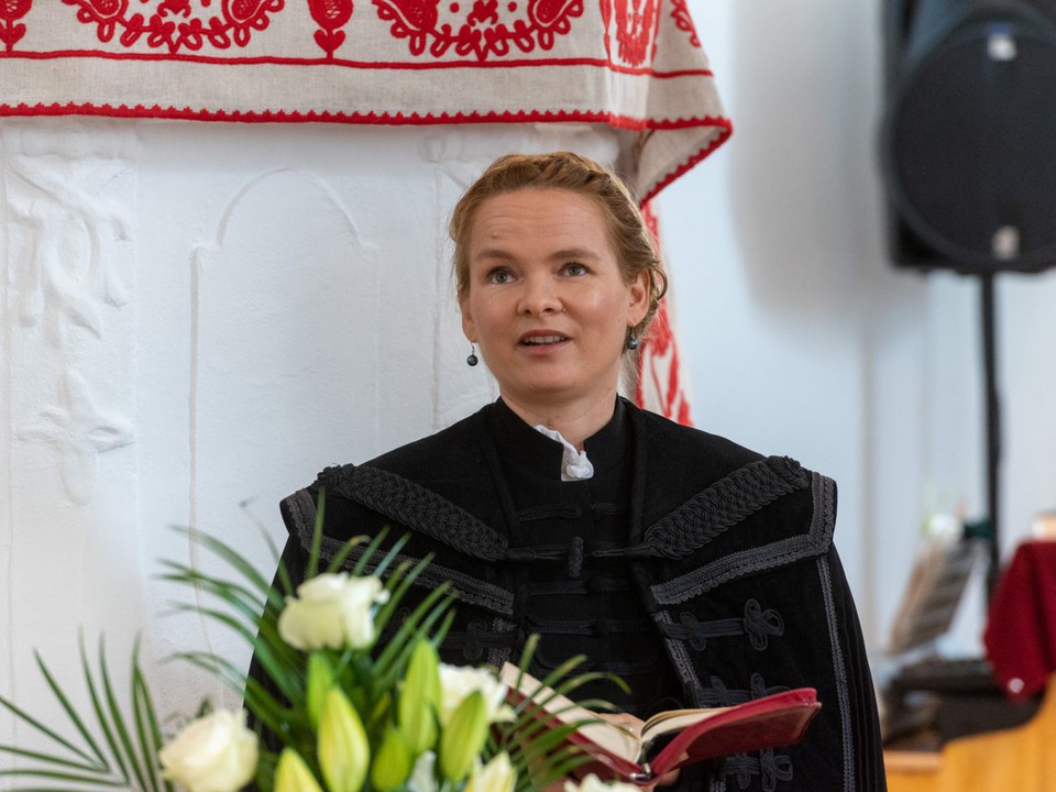 radio-andacht-mit-lukacs-lorincz-csilla-reformierte-pfarrerin-in-neumarkt