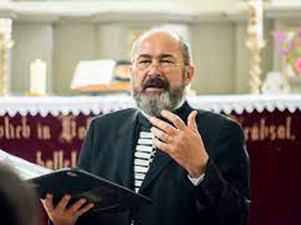 radio-andacht-mit-johannes-halmen-evangelischer-pfarrer-in-keisd