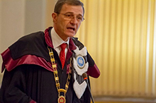 "Misiunea profesorului de istorie" Invitat: dl. prof. dr. Ioan Aurel Pop, preşedintele Academiei Române