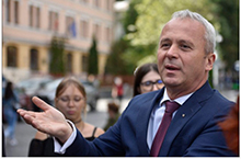  „P�durile patriei”                                    Invitat: dl. prof. univ. dr. ing. Ioan Vasile Abrudan, membru corespondent al Academiei Rom�ne, sec�ia de �tiin�e agricole �i silvice